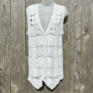 PIERRE CARDIN Women M‎ Off White Cream Crochet Button Up V-Neck Sleeveless Vest.
